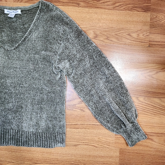 Tommy Bahama Green V-Neck Puff Sleeve Chenille  Sweater | Size XS - Picture 3 of 9
